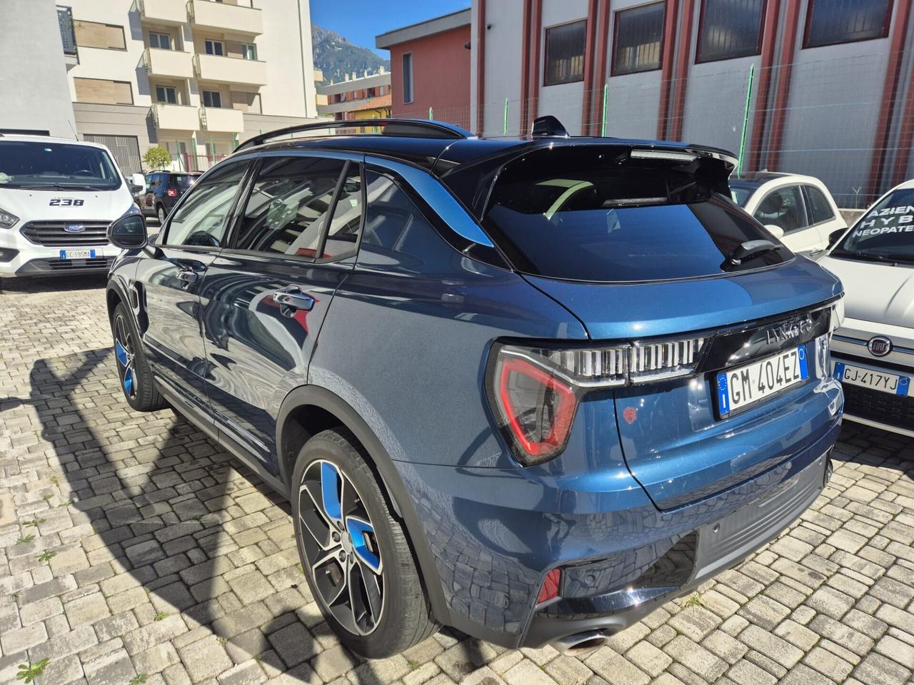 Lynk&co 01 PHEV 261CV