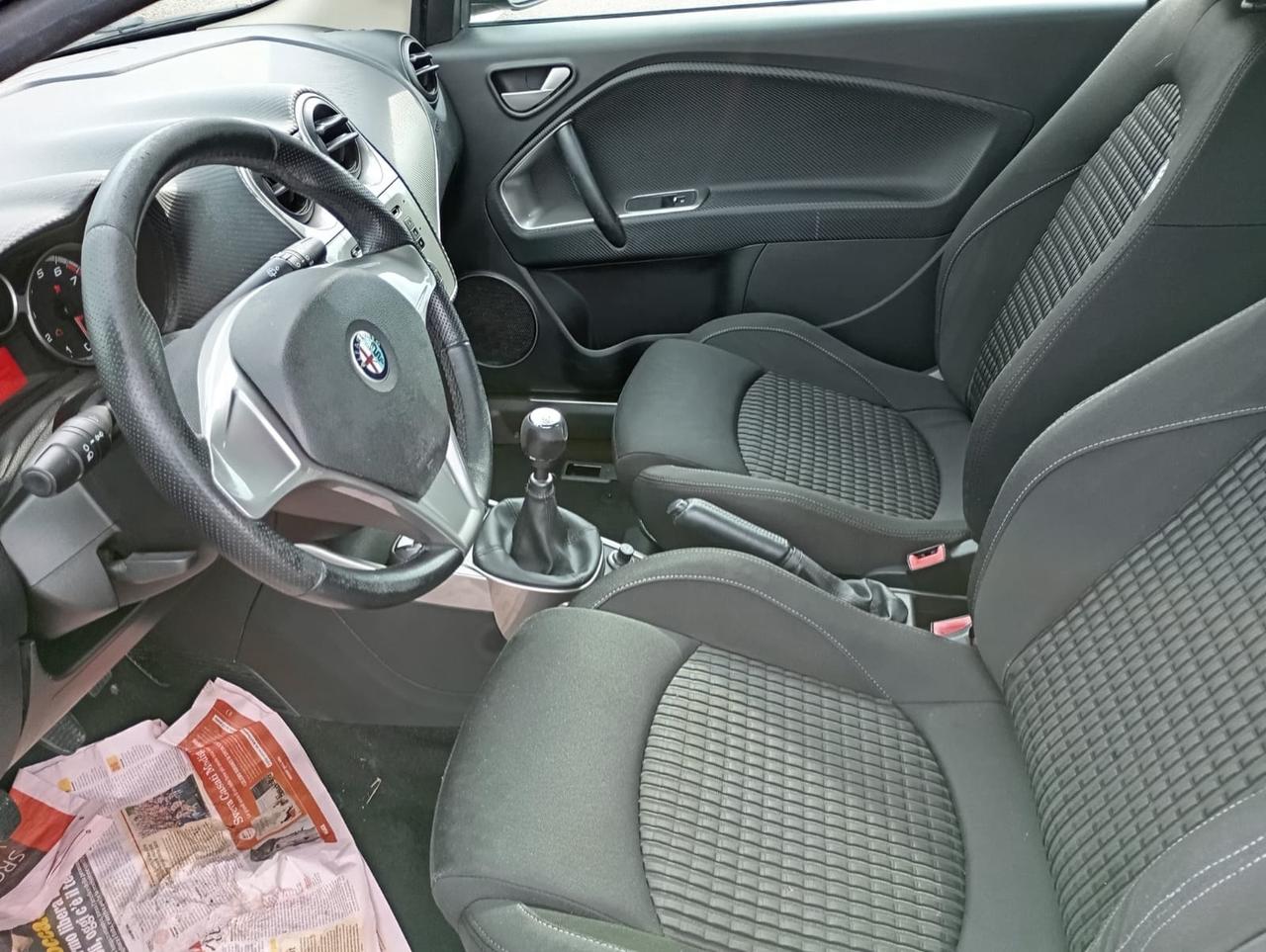 Alfa Romeo MiTo 1.4 78 CV Distinctive Sport Pack