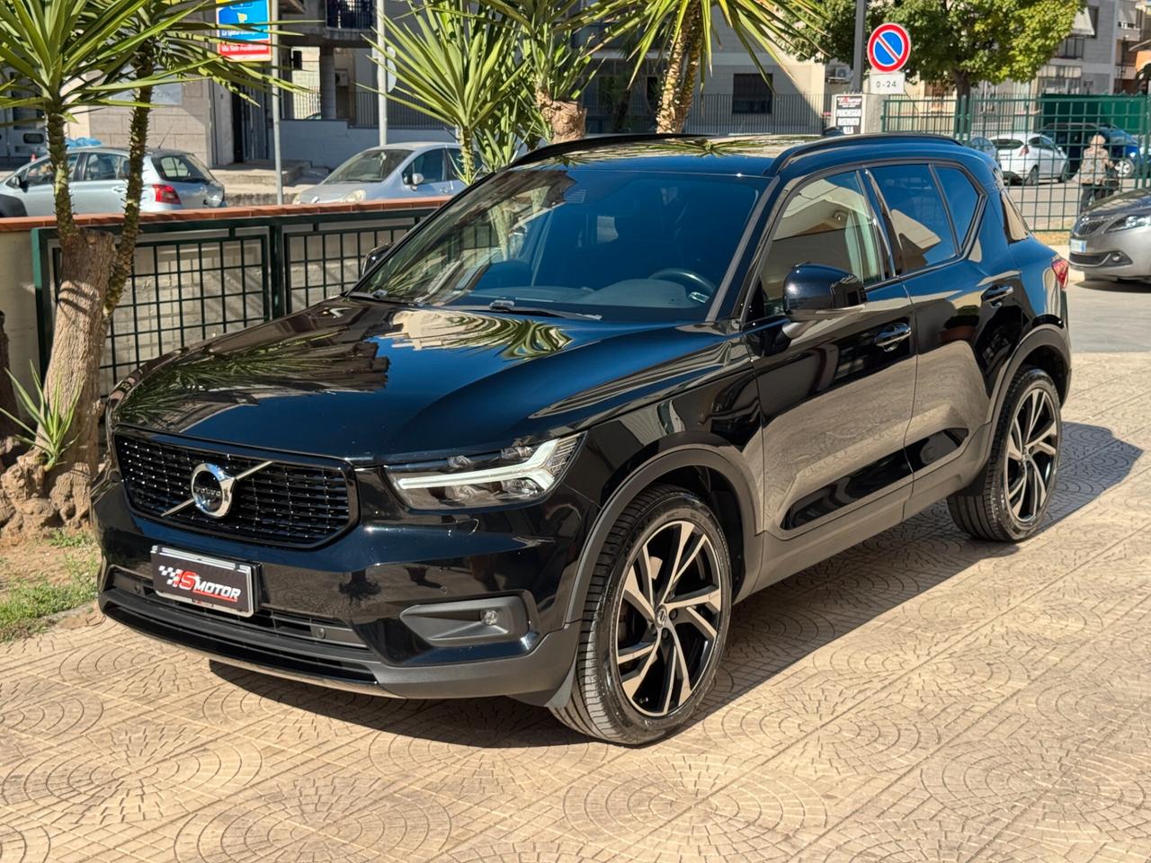 VOLVO XC40 2.0 D3 R-DESIGN AWD GEARTRONIC 150CV