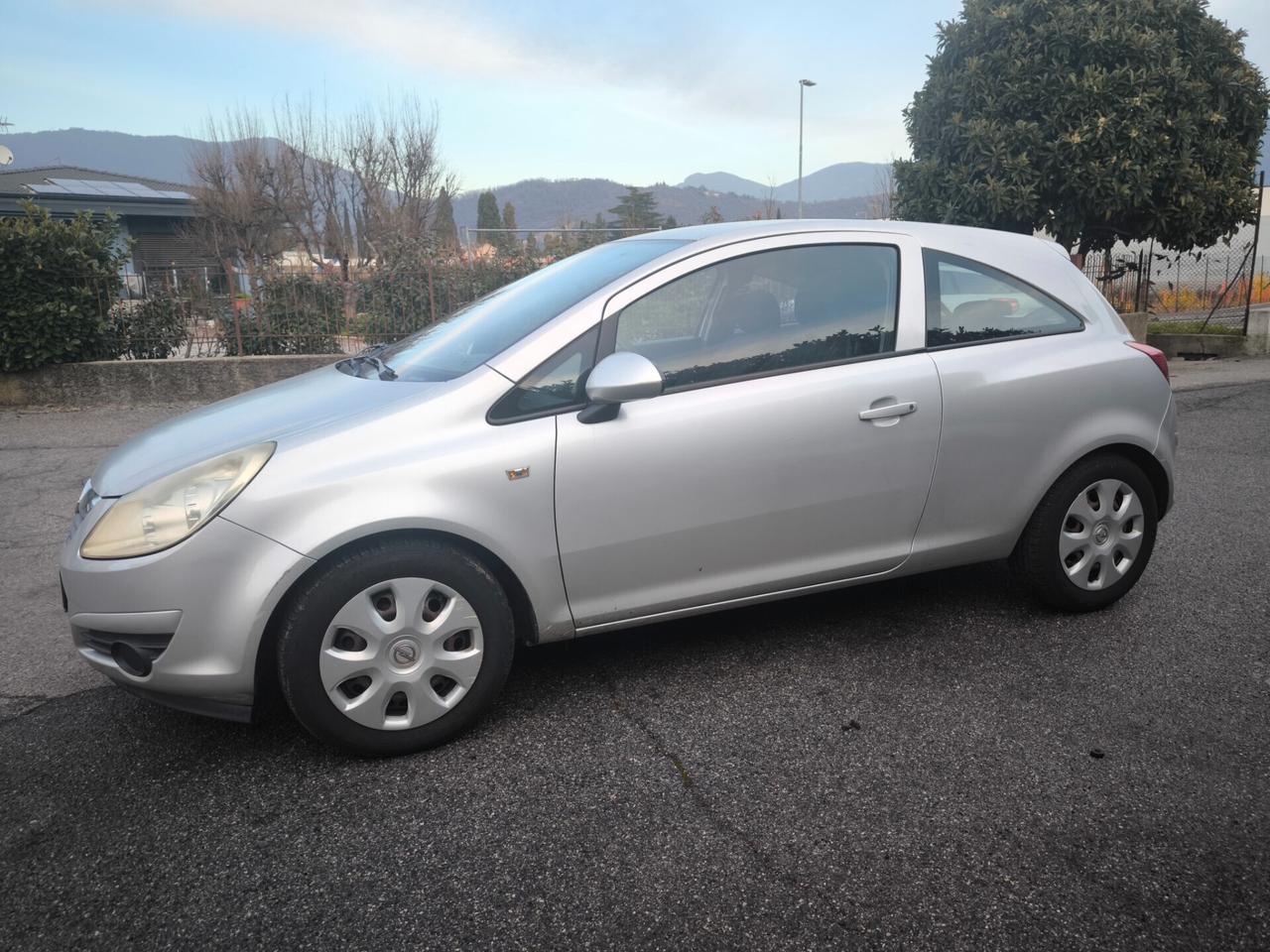 OPEL CORSA 1,2 BENZ- G.P.L.-OK NEOPAT.- KM 110000
