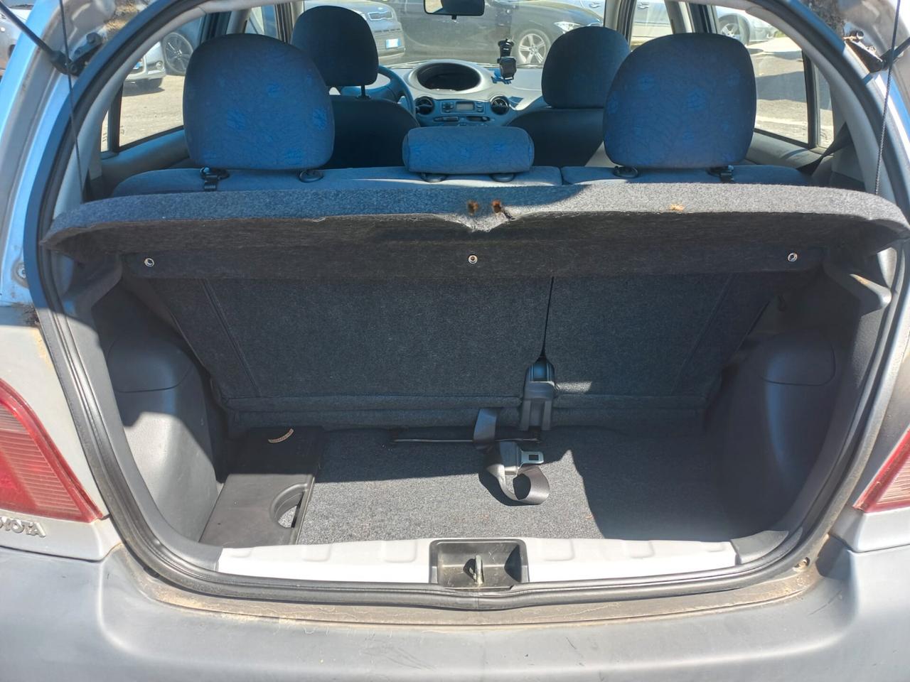 Toyota Yaris 1.0i 16V cat 5 porte '03