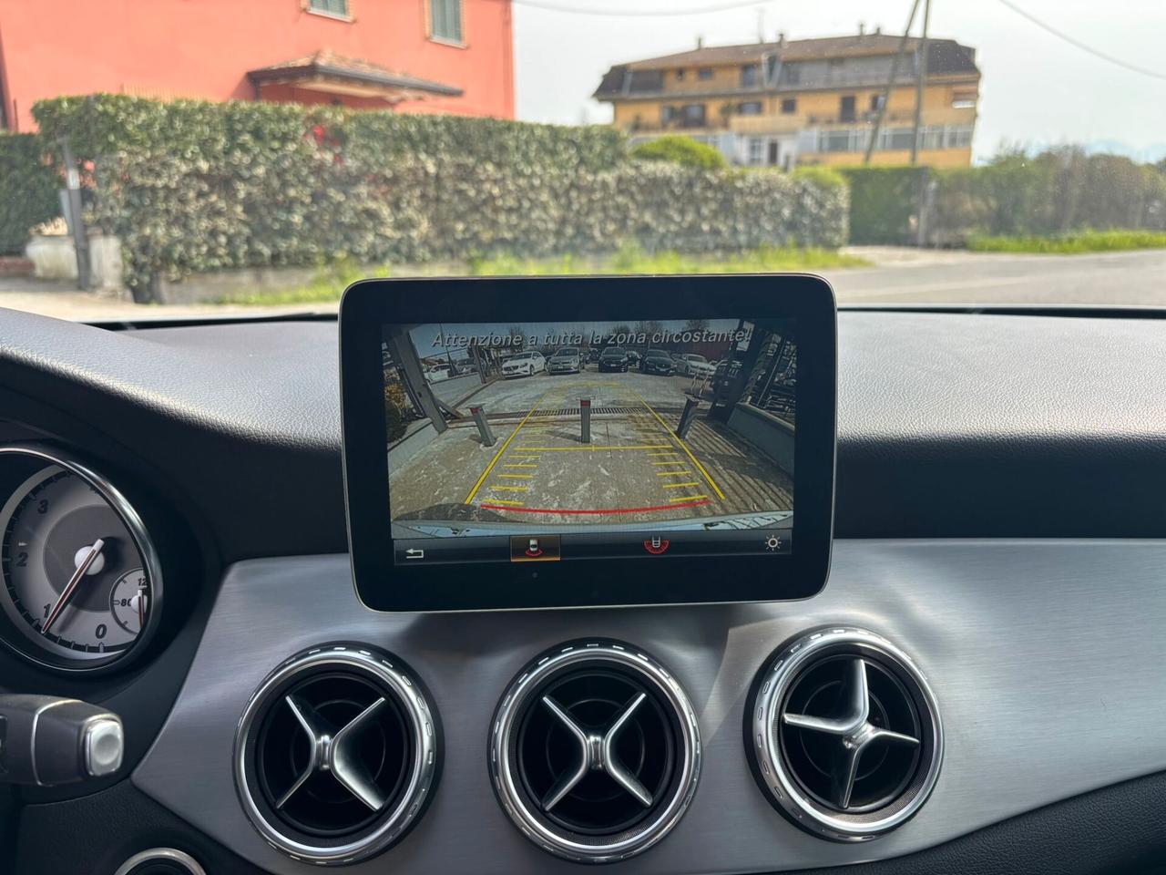 Mercedes-benz GLA 200 d Premium