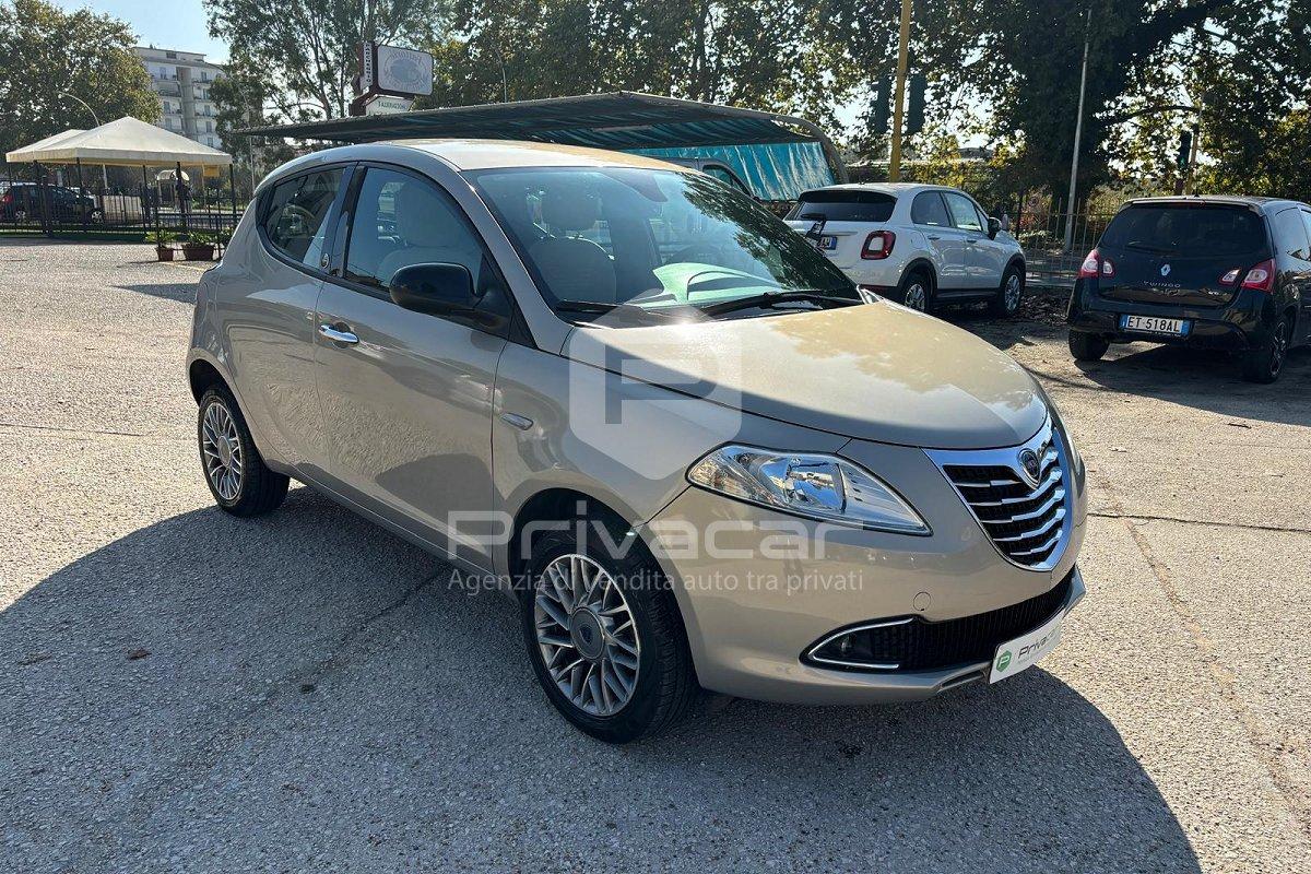 LANCIA Ypsilon 0.9 TwinAir 85 CV 5 porte Metano Ecochic Gold