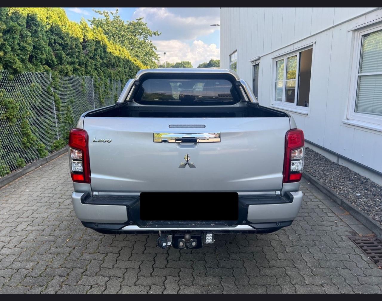 Mitsubishi L200 2.3 D Double Cab 4x4 Super Select Intense aut.