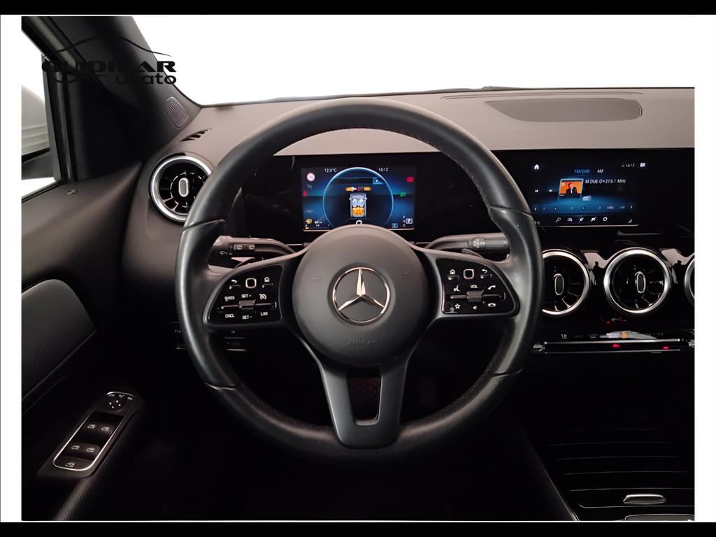 Mercedes-Benz GLA-H247 2020 - GLA 180 d Sport auto