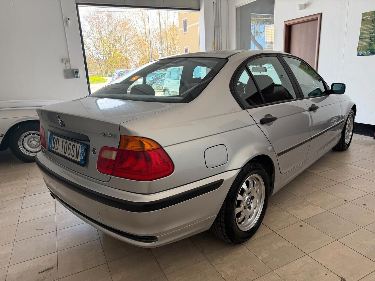 Bmw 318I 1999 cat 4 porte Eletta SOLI 90000KM