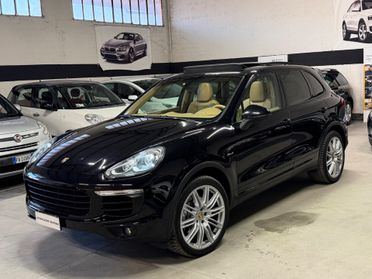 Porsche Cayenne 3.0 Diesel CHRONO TETTO