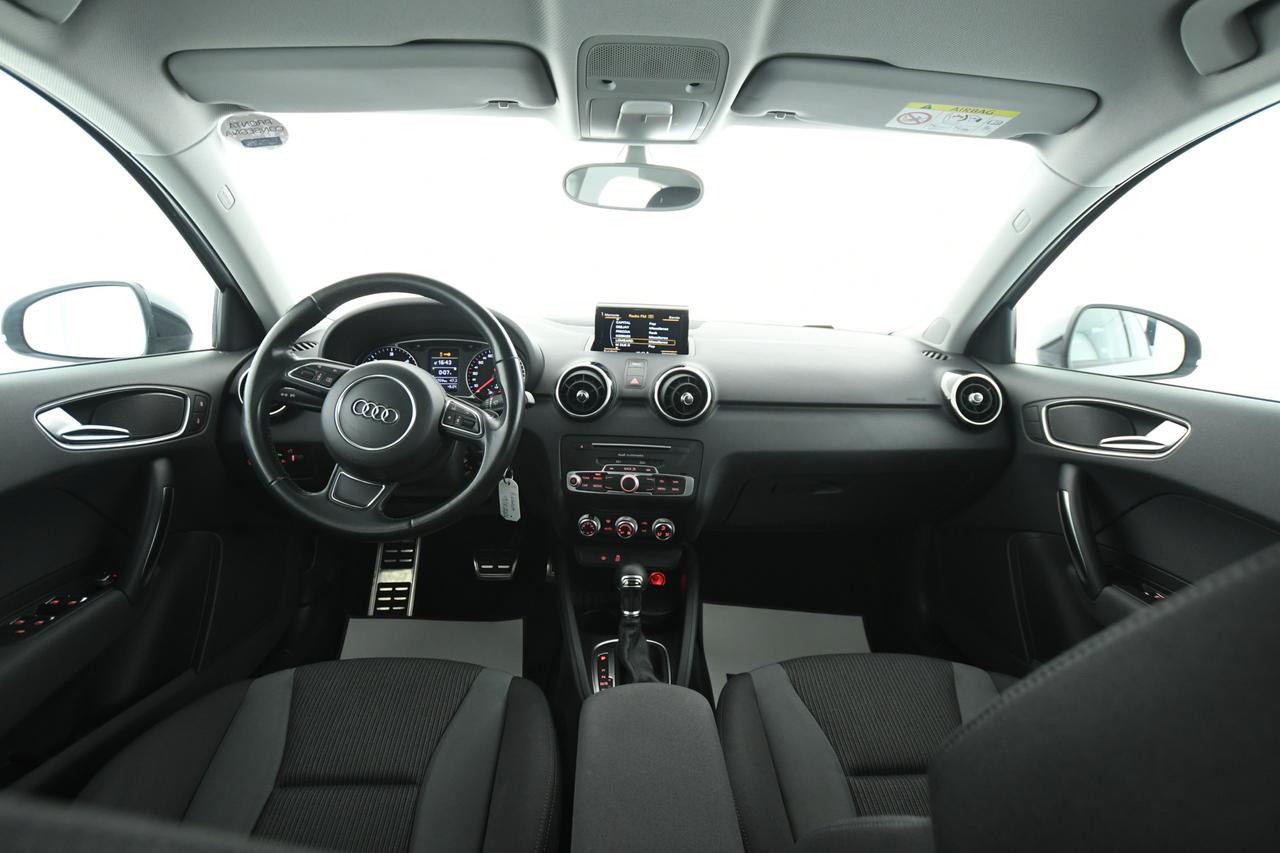 AUDI A1 Sportback 1.6 tdi COMMERCIANTI+BLUETOOTH+NEOPATENTATI