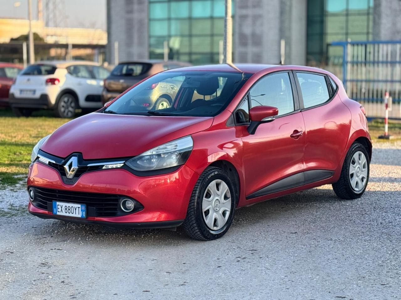 Renault Clio 1.2 GPL ok neo patentati 12 mesi garanzia