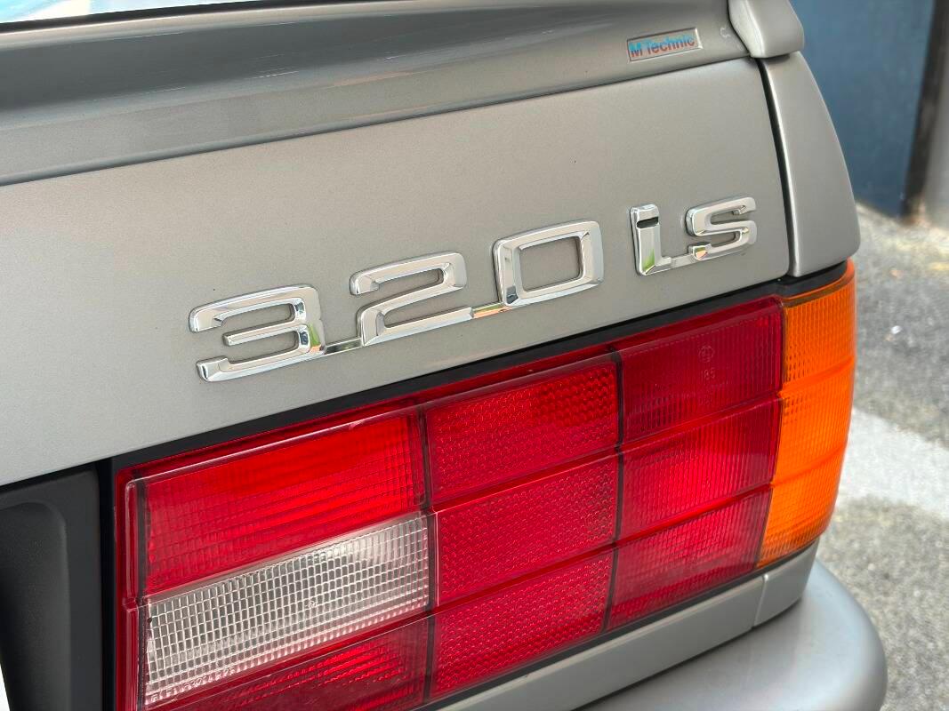 BMW Serie 3 320i S c abs 2p