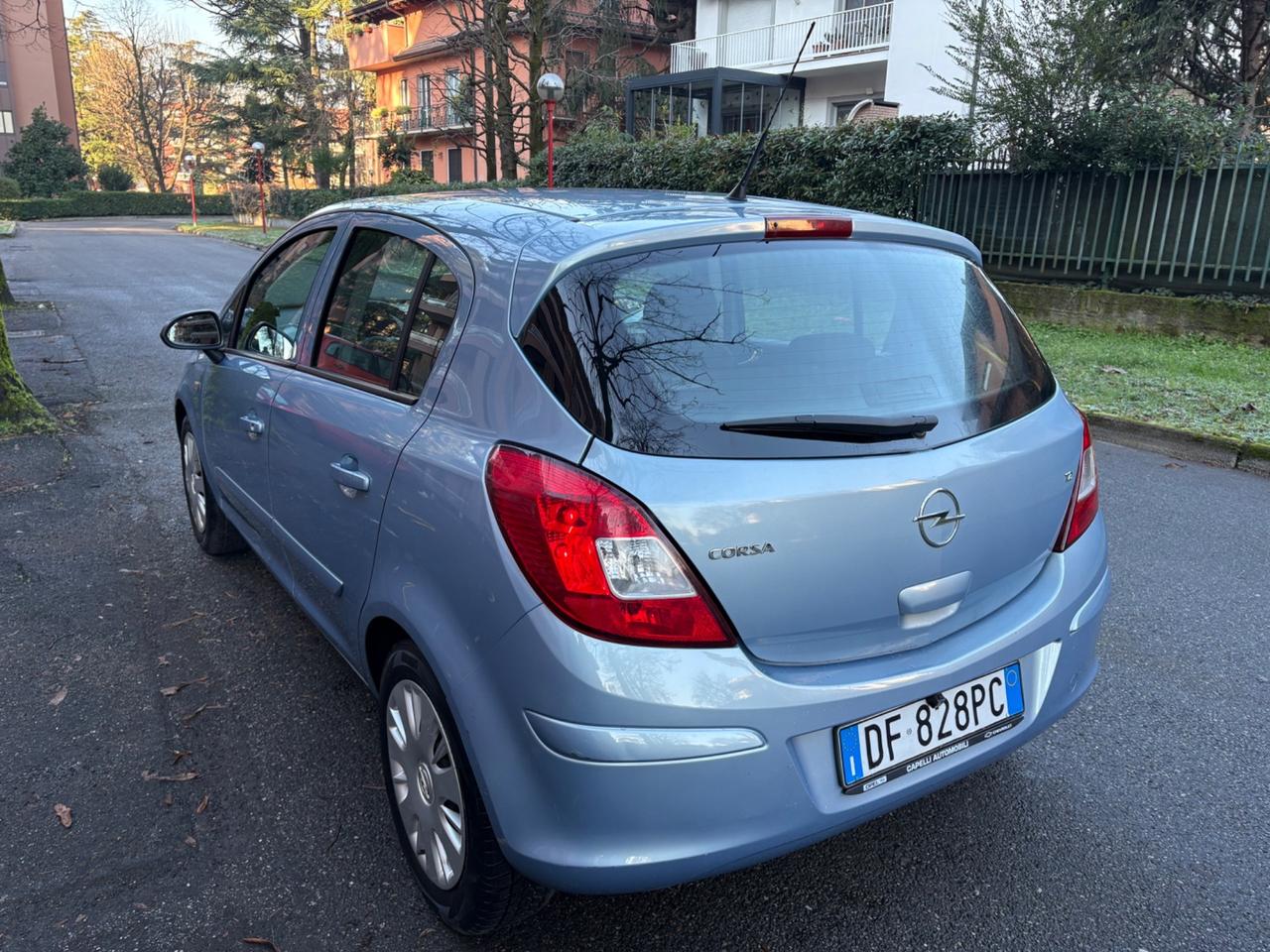 Opel Corsa 1.2 5 porte Cosmo