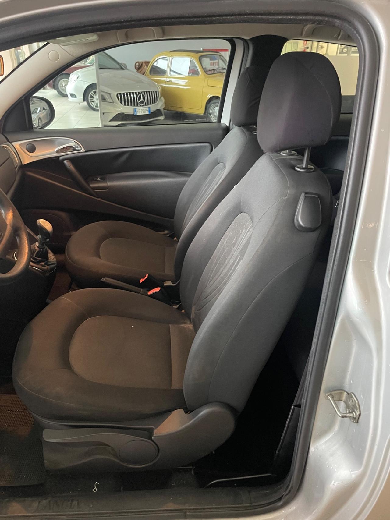 Lancia Ypsilon 1.2 69 CV Unyca -NESSUN VINCOLO -