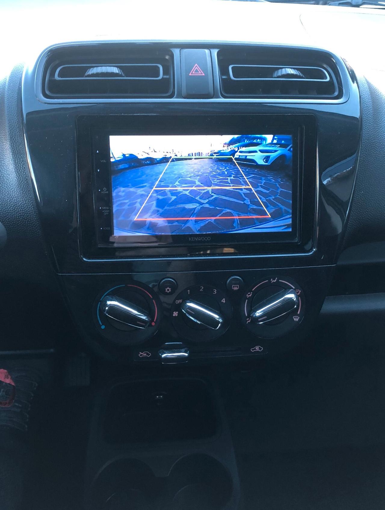 Mitsubishi Space Star 1.2 ClearTec Intense NAVI