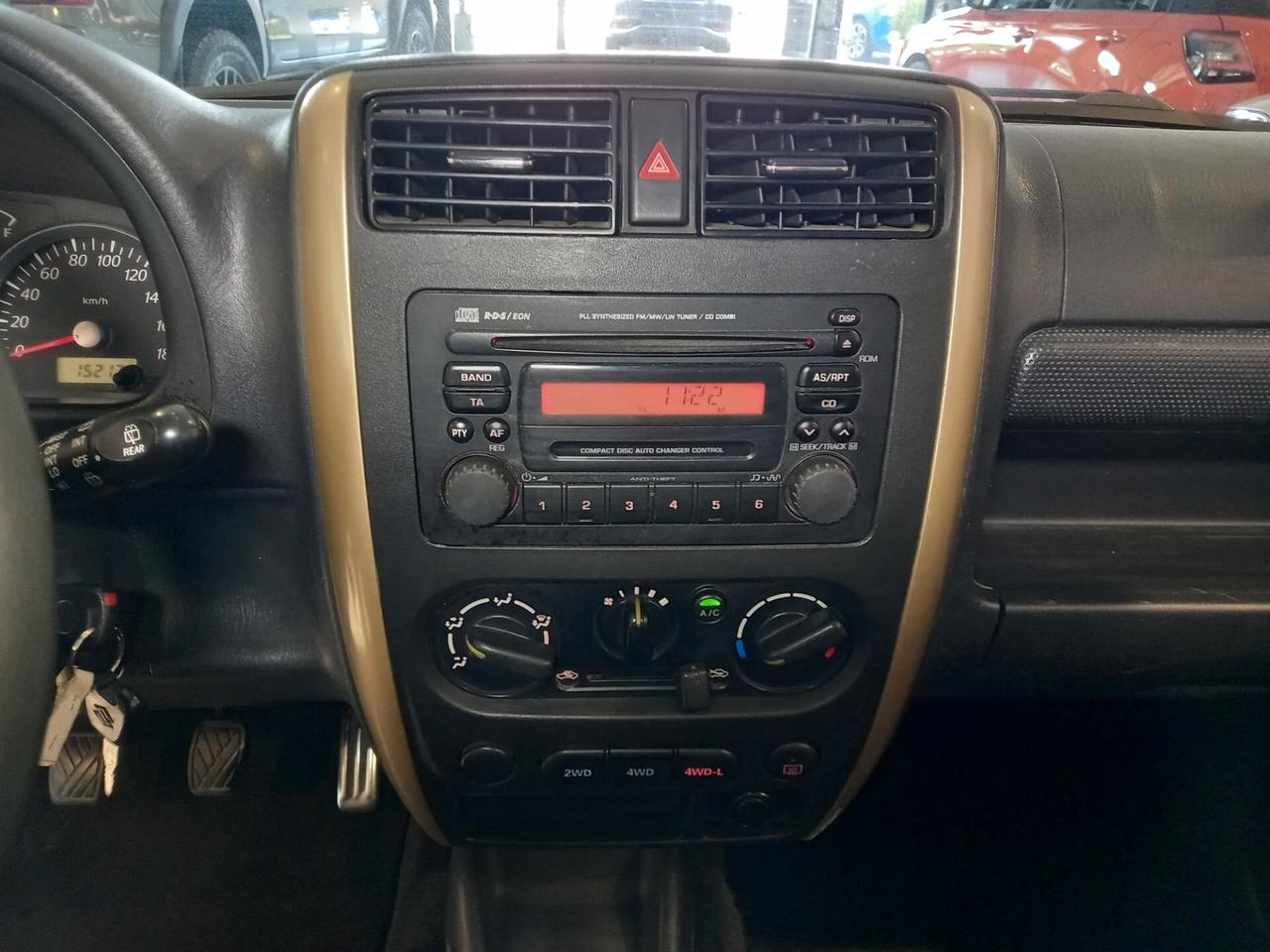 Suzuki Jimny 1.3i 16V cat 4WD JX