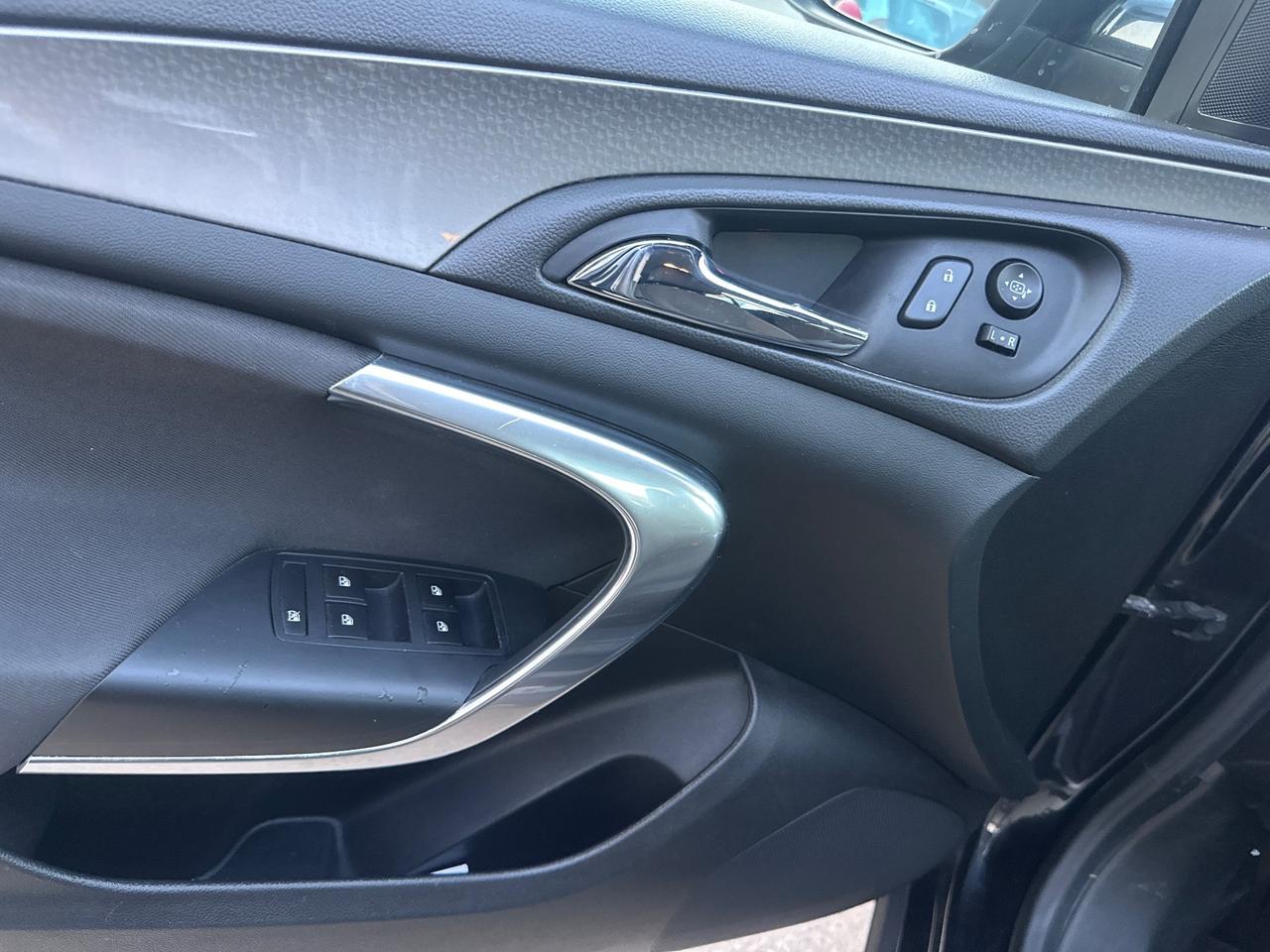 Opel Insignia 1.6 CDTI 136CV Sports Tourer automatico Cosmo