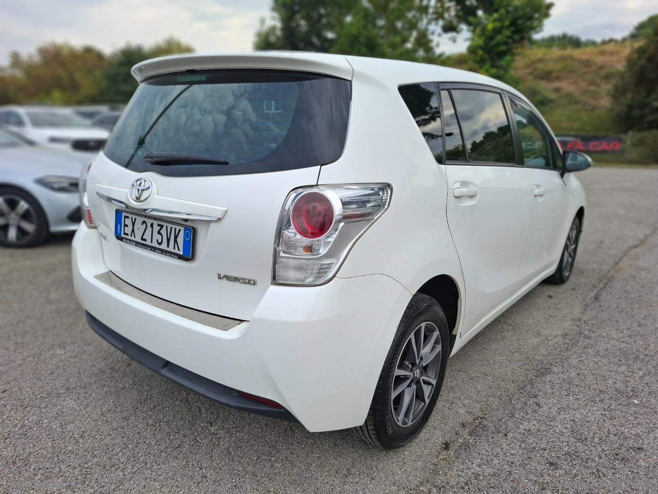 TOYOTA Verso 1.6 D-4D Style 7 posti