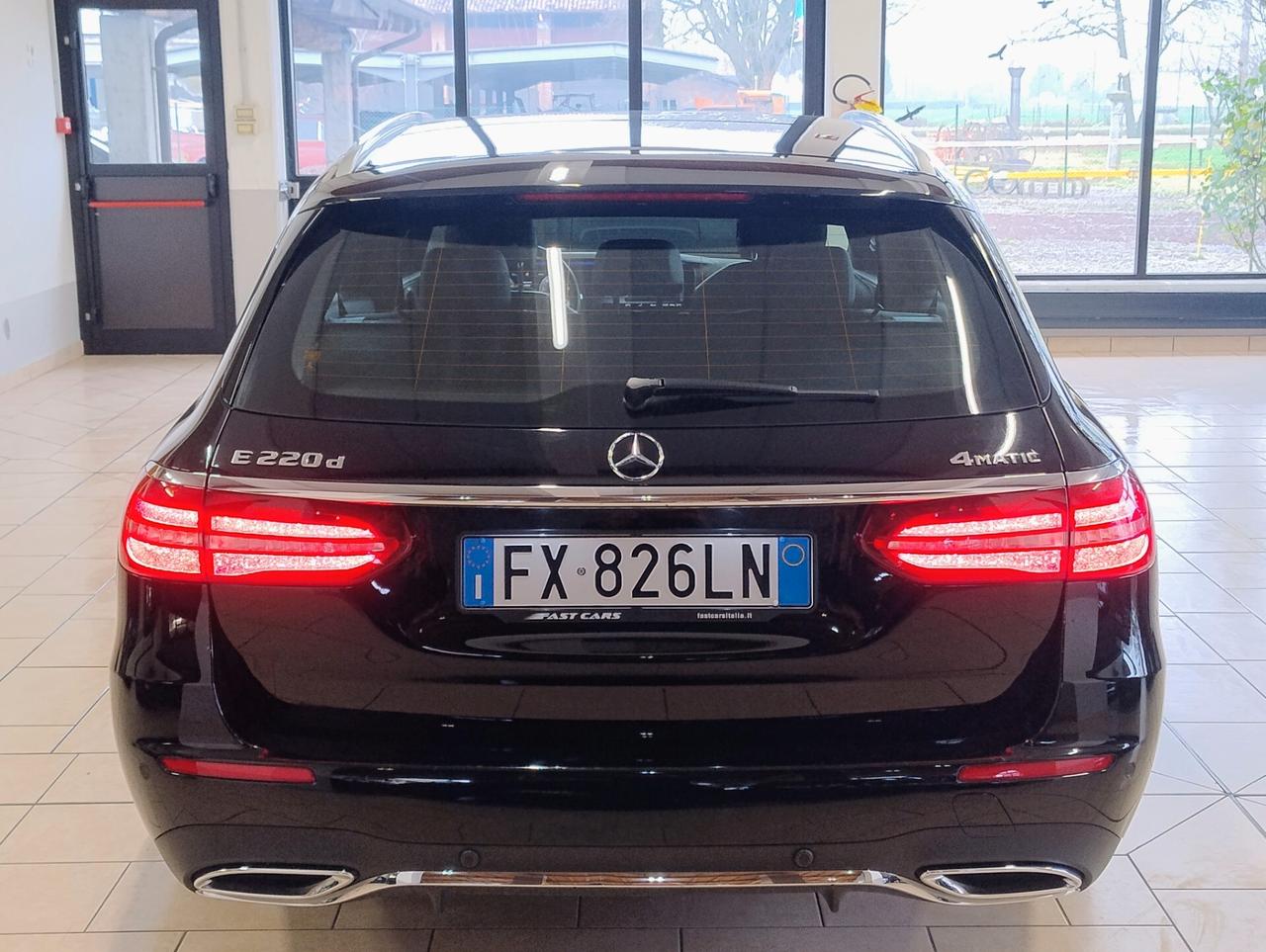 MERCEDES E 220d 4matic Premium AMG *WIDE*AMBIENT*CARPLAY