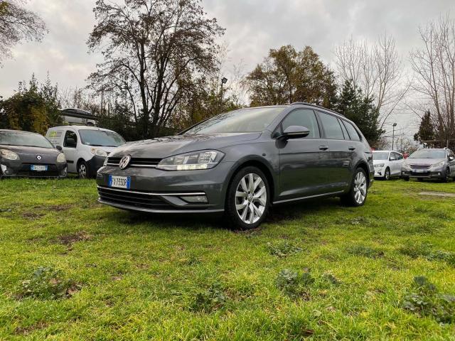 Volkswagen Golf Variant 7.5 1.6 tdi Euro 6D-Temp * Telecamera + Cerchi 17"