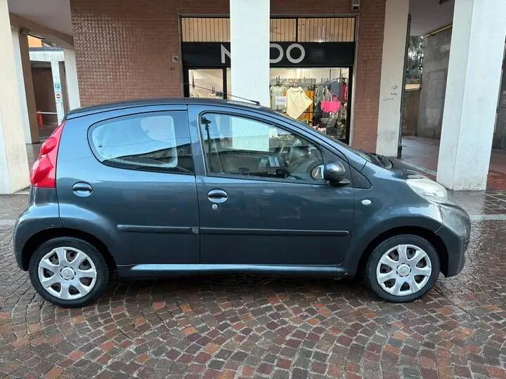 Peugeot 107 1.0 68CV 5p. Sweet Years