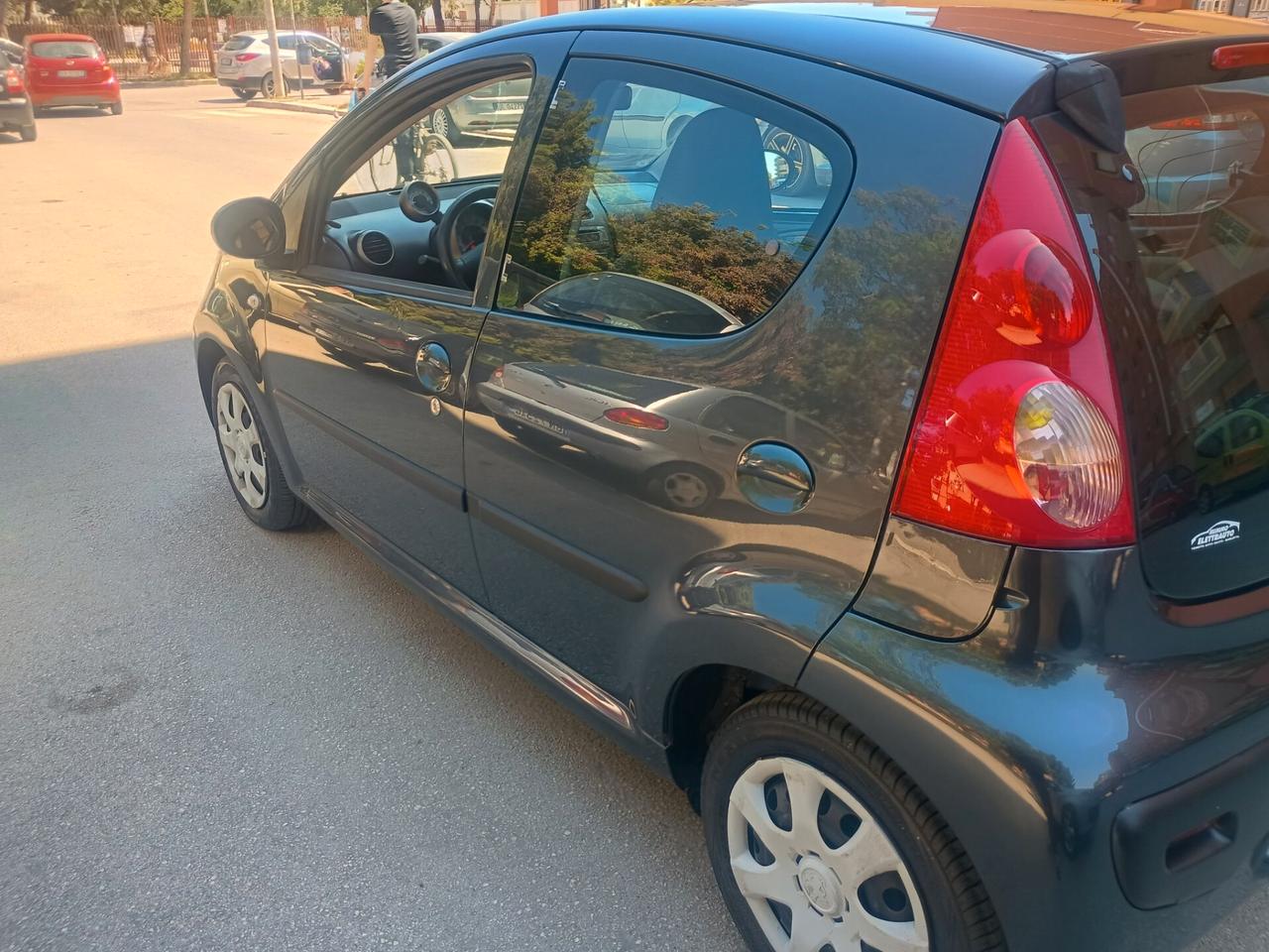 Peugeot 107 1.0 68CV 5p. Sweet Years