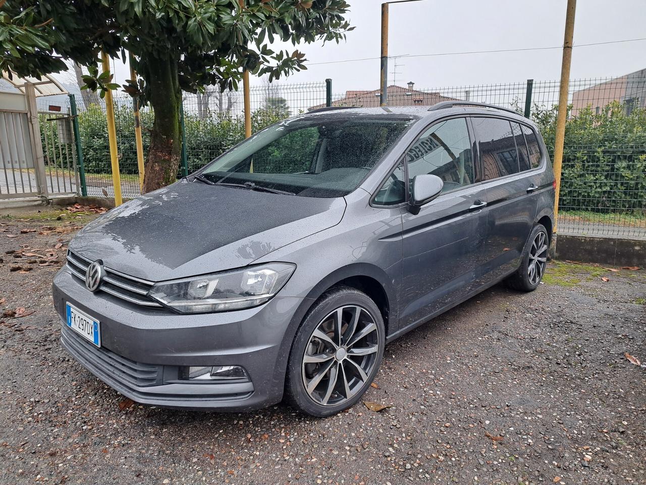 Volkswagen Touran 1.6 TDI 115 CV SCR DSG Highline BlueMotion Tech.