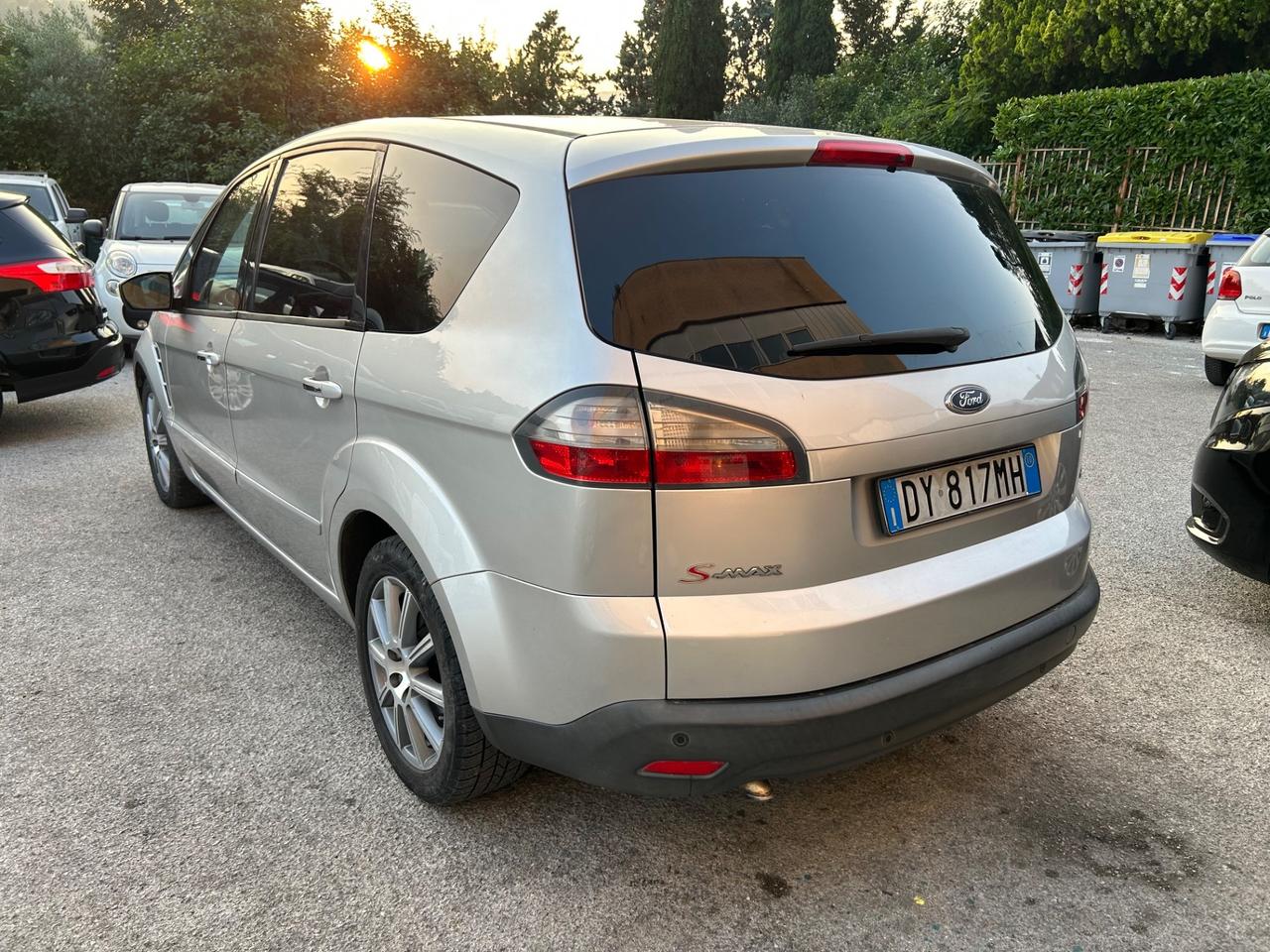 Ford S-Max 2.0 TDCi 140CV Titanium 7 Posti