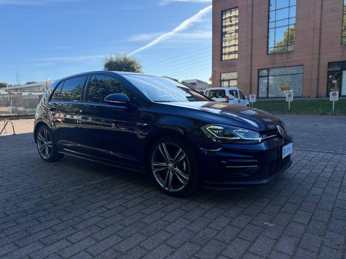 Volkswagen Golf 1.5 tsi Sport 150cv dsg