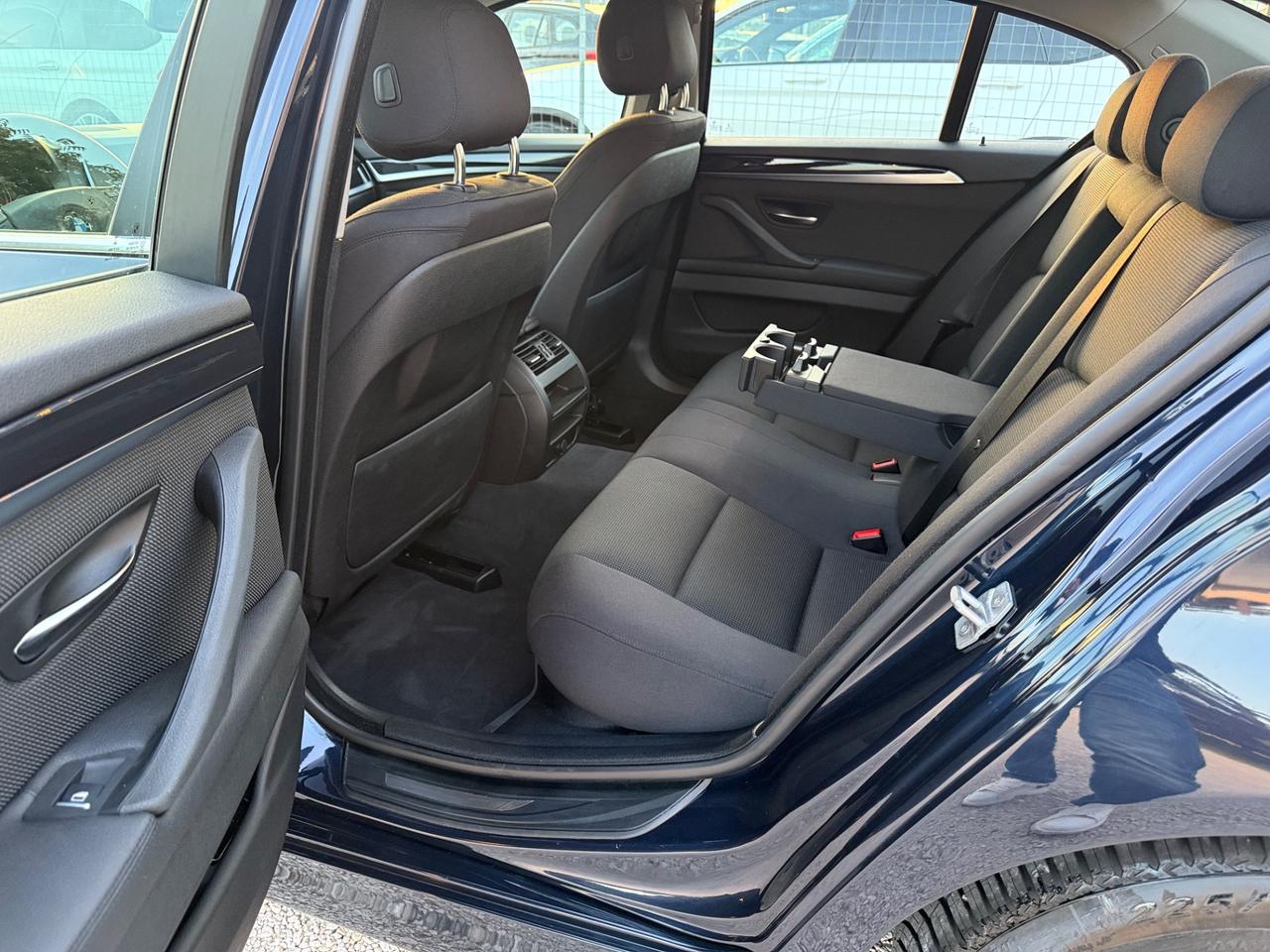 Bmw 520 520d Berlina Restyling Auto Pari AL Nuovo