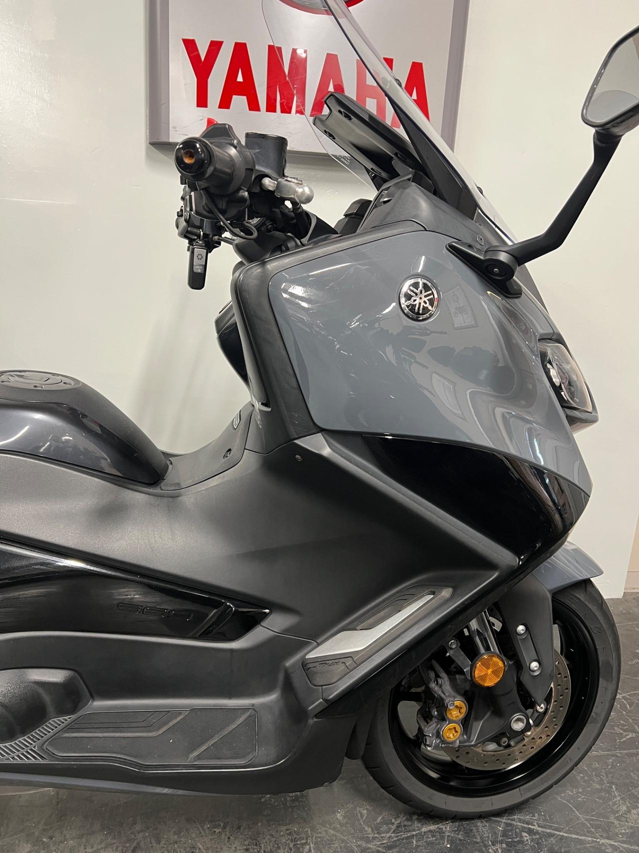 Yamaha TMAX 560 Tech Max