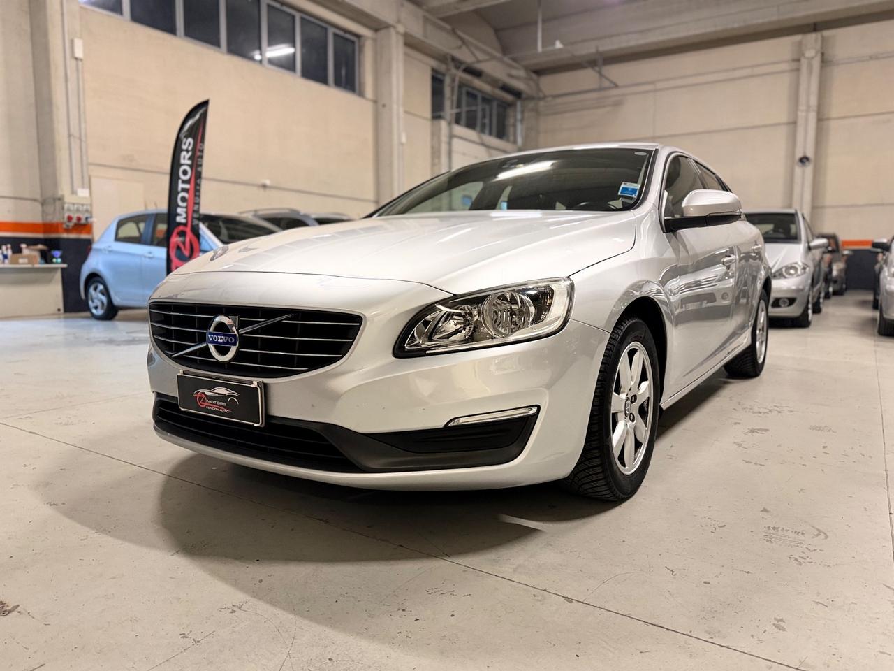 Volvo V60 D3 Geartronic Kinetic AUTOMATICA