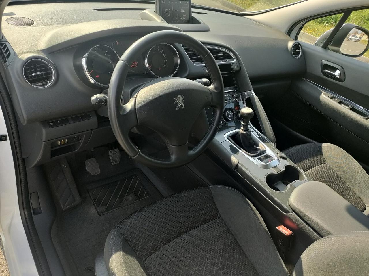 PEUGEOT 3008 1.6 bluehdi Active s&s 120cv