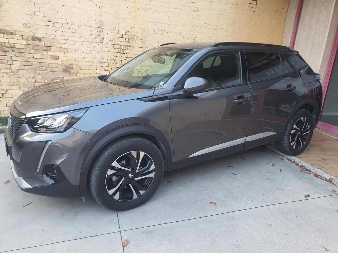 Peugeot 2008 PureTech 100 S&S Allure Pack