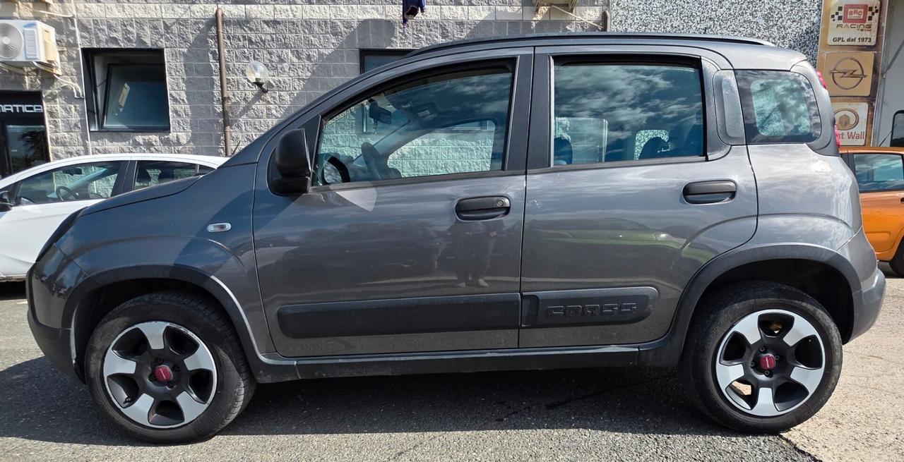 Fiat Panda 1.0 FireFly S&S Hybrid City Cross