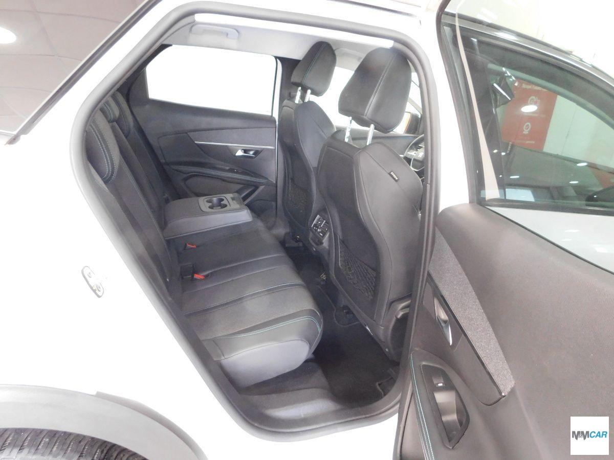 PEUGEOT - 3008 - BlueHDi 130 EAT8 S&S Allure