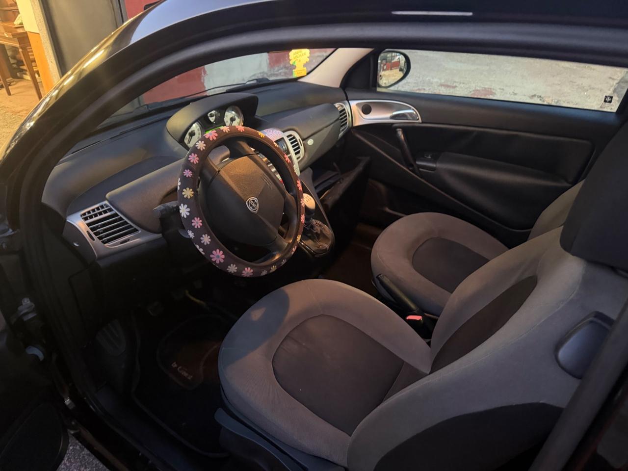 Lancia Ypsilon 1.2 Argento