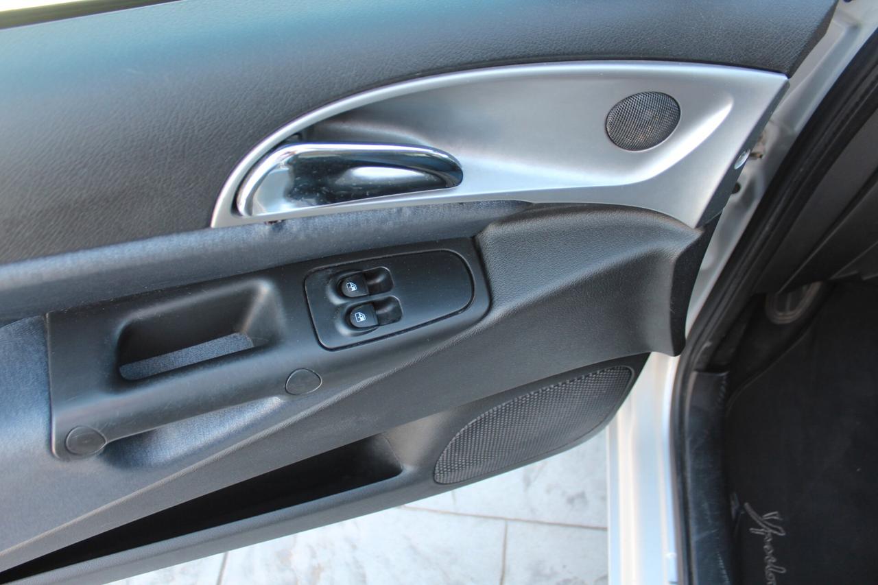 Lancia Ypsilon 1.2 Oro