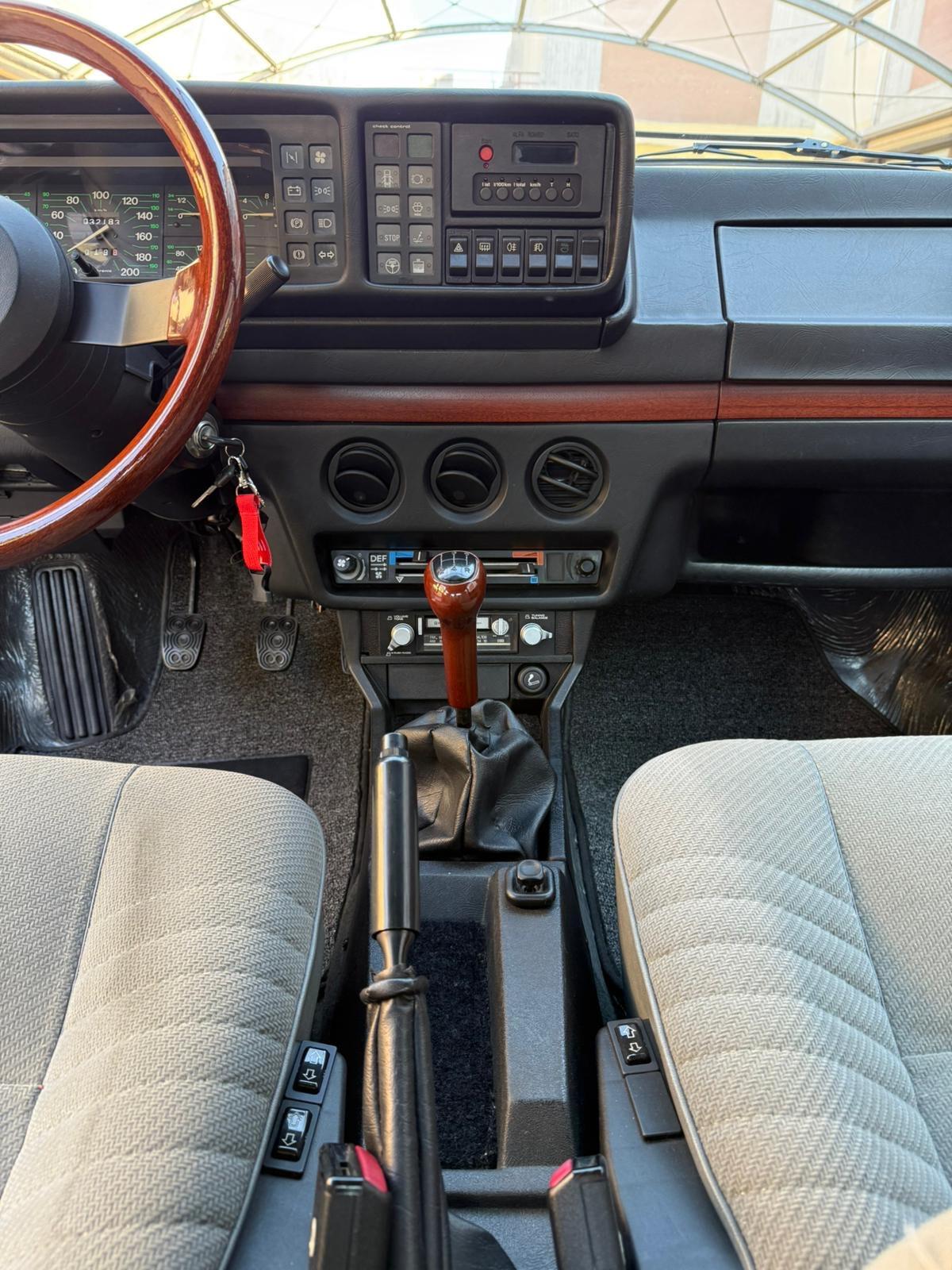 Alfa Romeo Alfetta Quadrifoglio Oro 2.0i "SOLO 32.000 KM"