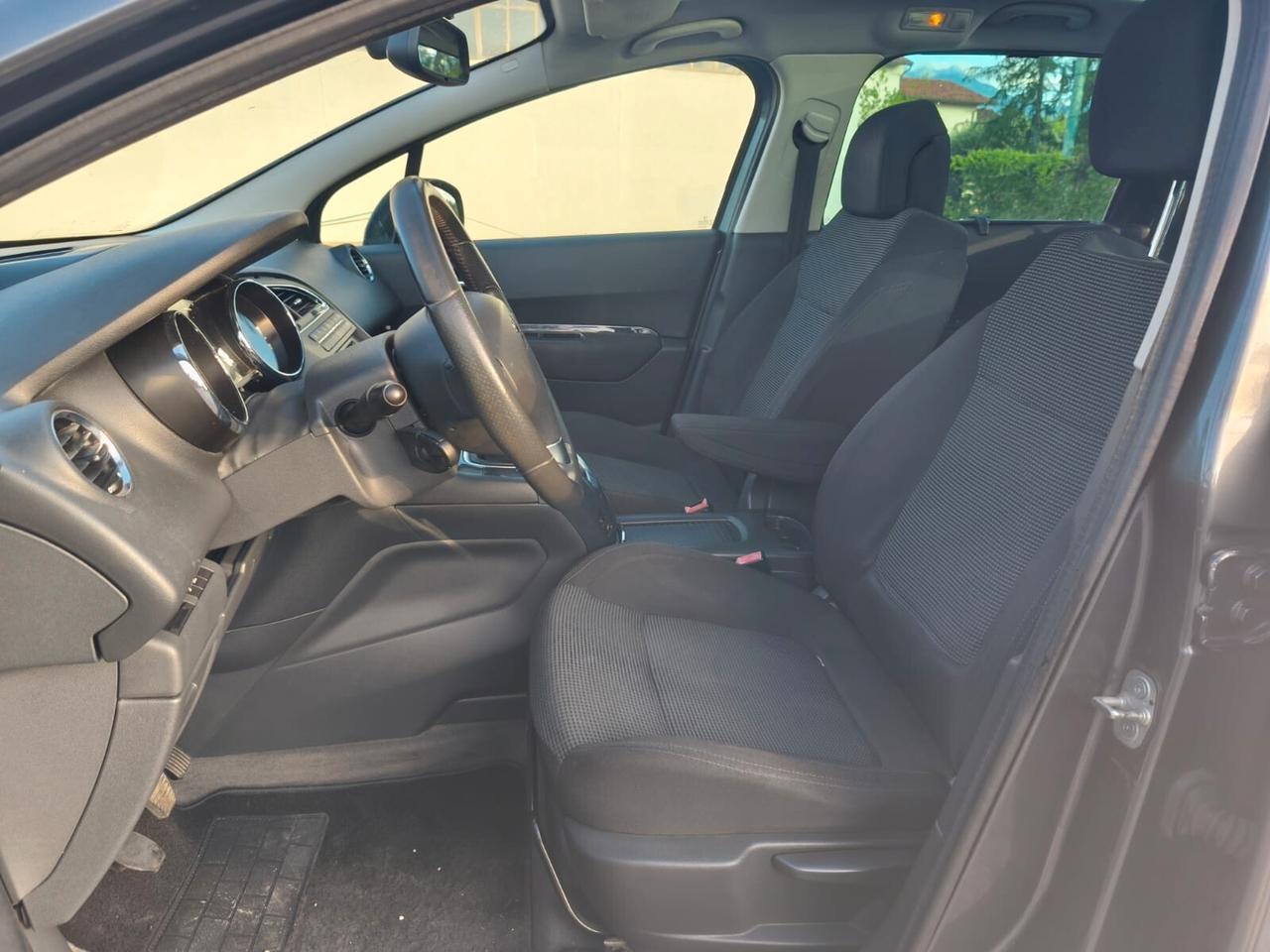 Peugeot 5008 1.6 THP 156CV Féline (Accetto Permute)
