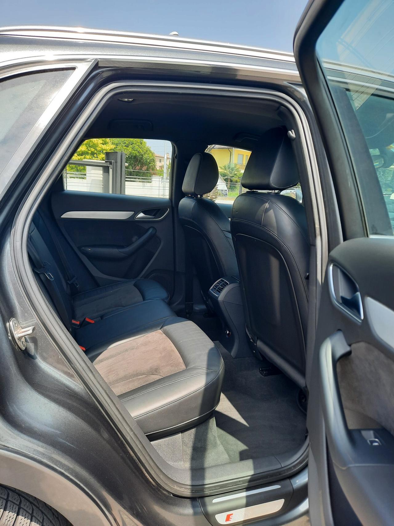 Audi Q3 2.0 TDI S Line Edition