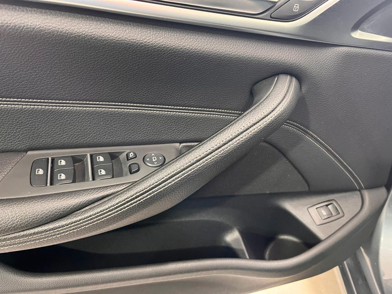 Bmw 520 520d aut. Touring Luxury