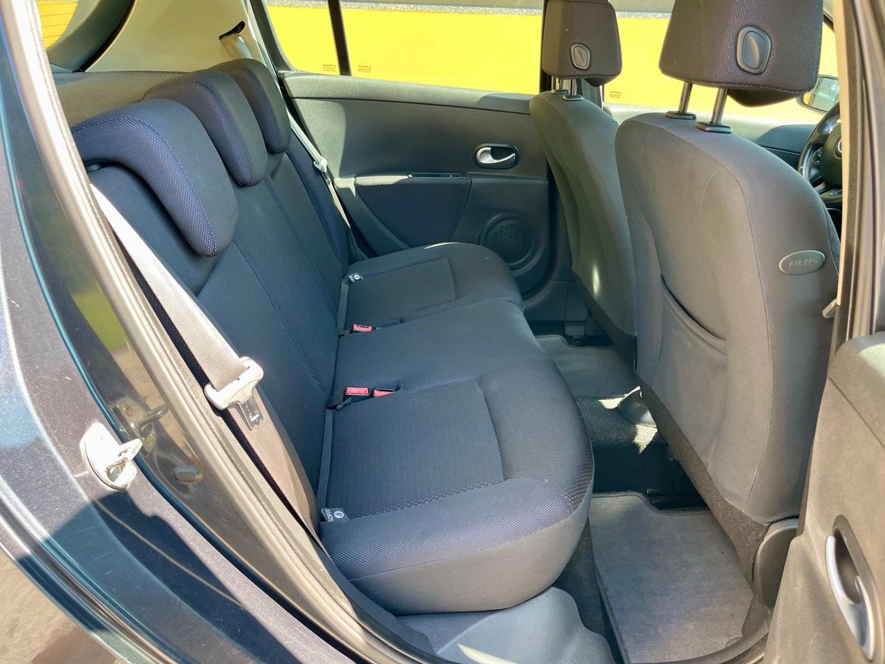 Renault Clio 1.4 72kw Luxe OK NEOPATENTATI UNIPROP