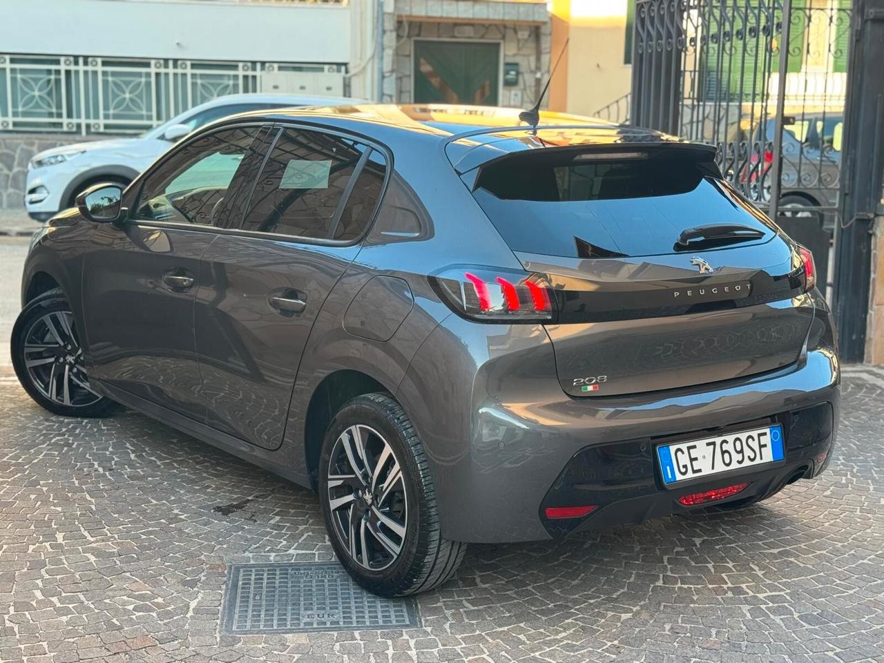 Peugeot 208 BlueHDi 100 Allure Pack