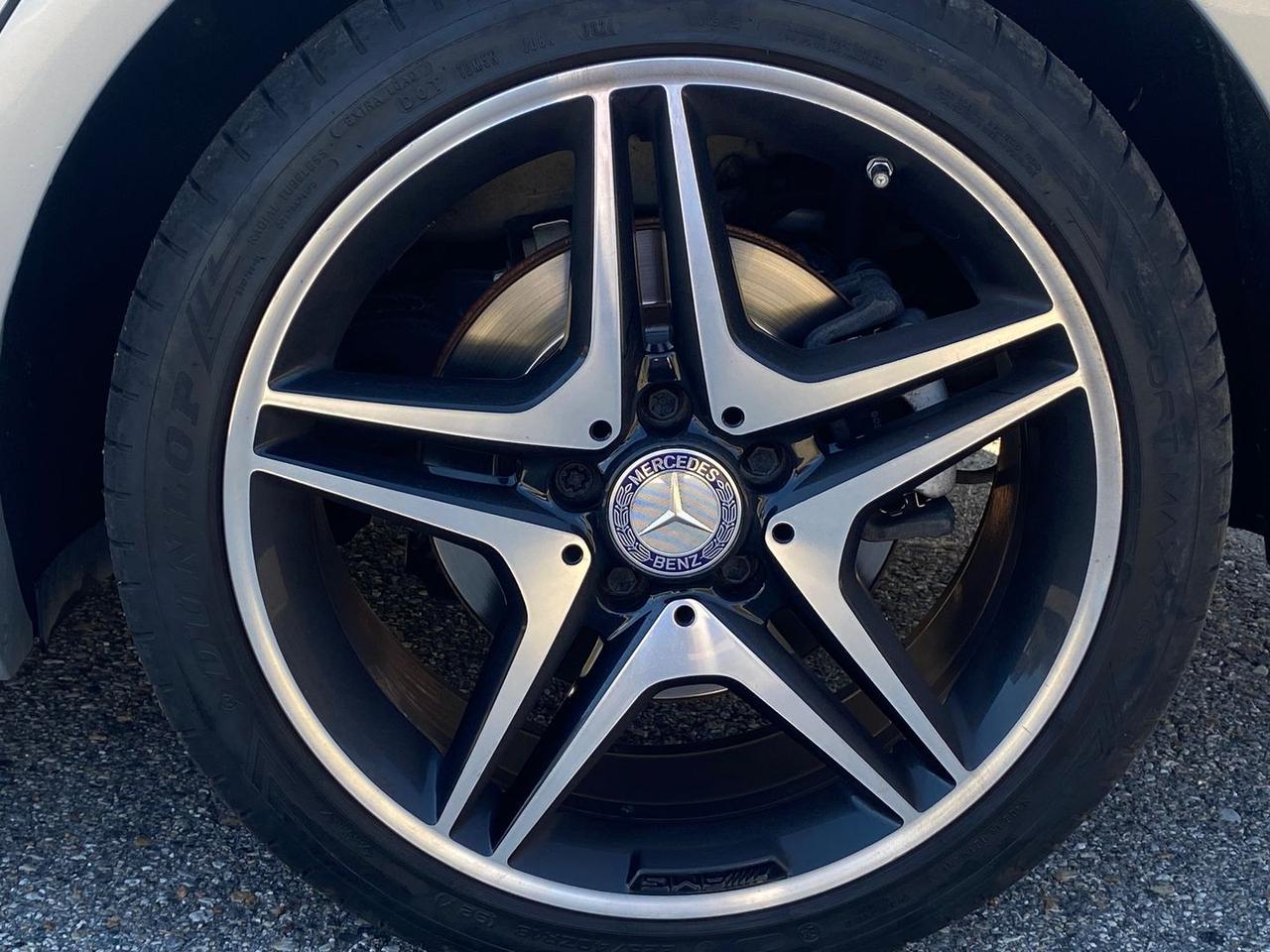 Mercedes-Benz CLA 200 D Premium #7586