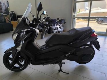 YAMAHA X-Max 250 x