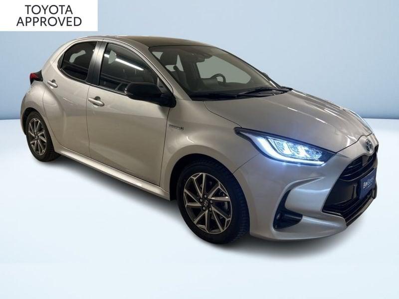 Toyota Yaris 1.5 HYBRID LOUNGE