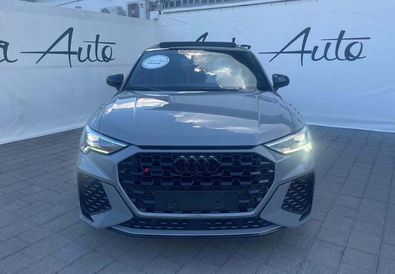 Audi Q3 RS SPB quattro S tronic 294 KW