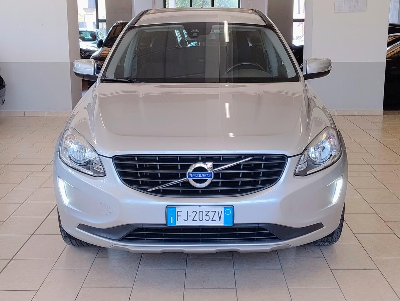 VOLVO XC60 2.0 D3 Kinetic 150cv MANUALE