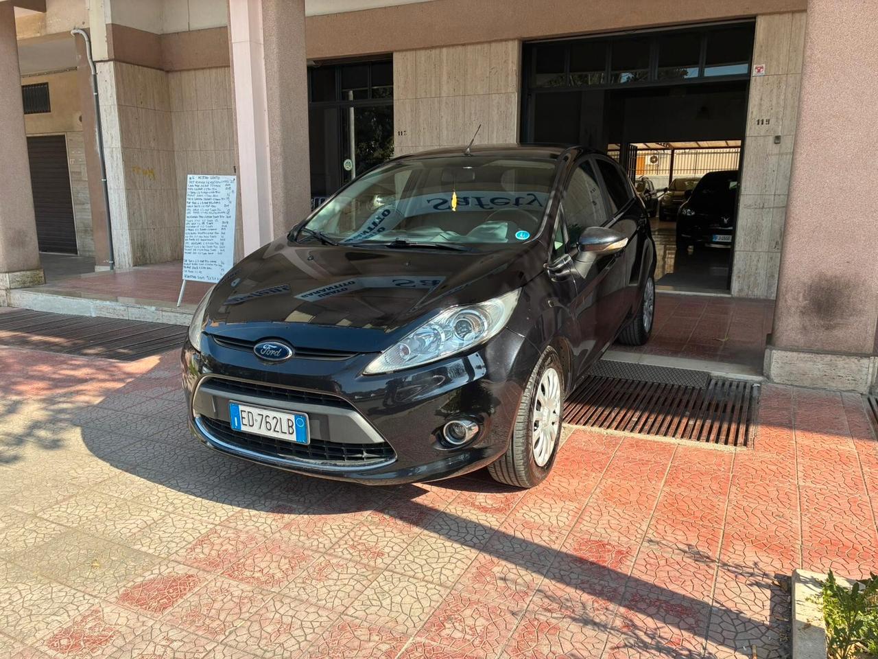 Ford Fiesta 1.2 5p perfetta-2010