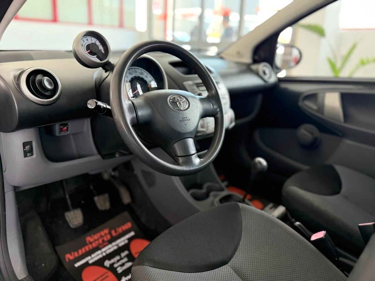 Toyota Aygo 1.0 Benzina 68cv 5porte sol 2006