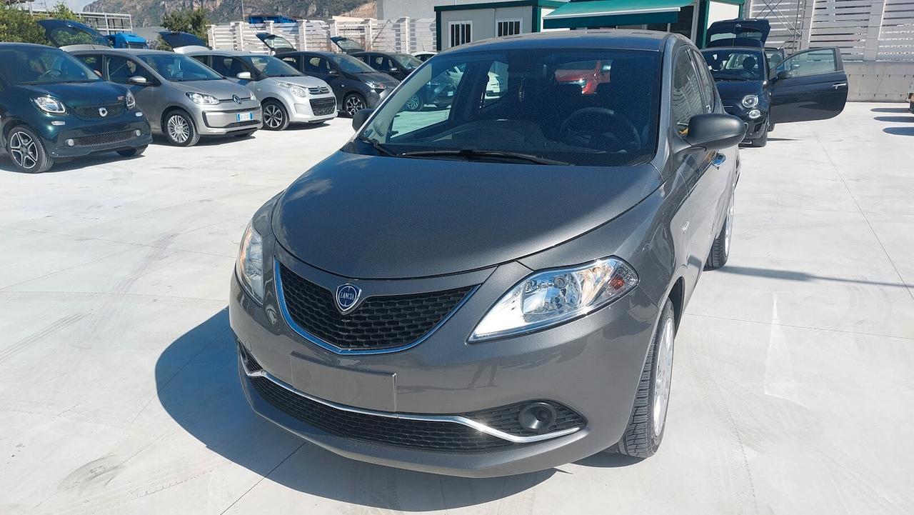 Lancia Ypsilon 1.2 69 CV 5 porte 2017